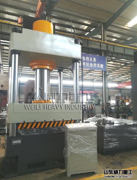 500噸拉伸液壓機車間