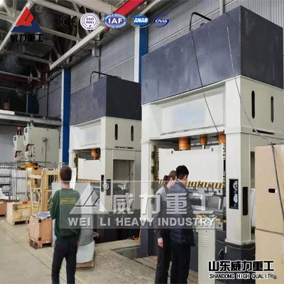 <b>電視背板專用沖壓線/拉伸液壓機</b> <b>電視背板專用沖壓線/拉伸液壓機</b>