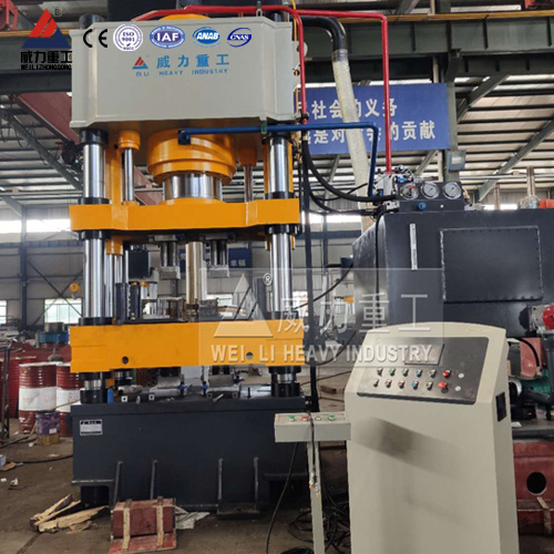 <b>一模兩塊5kg鹽磚630噸液壓機</b>