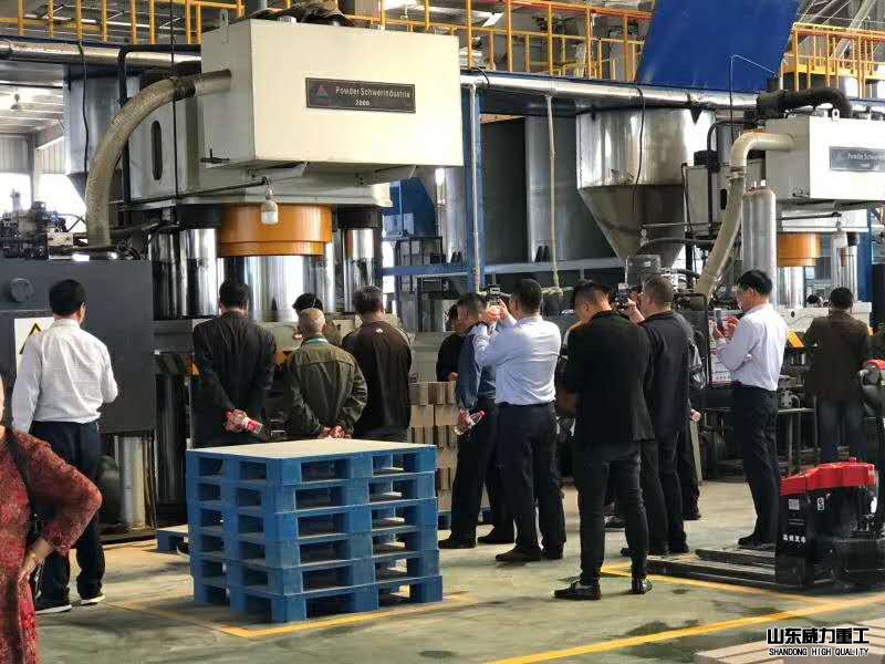 參觀耐火磚生產廠家