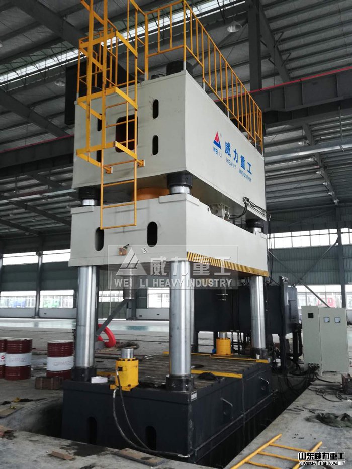 大型鹽磚成型液壓機