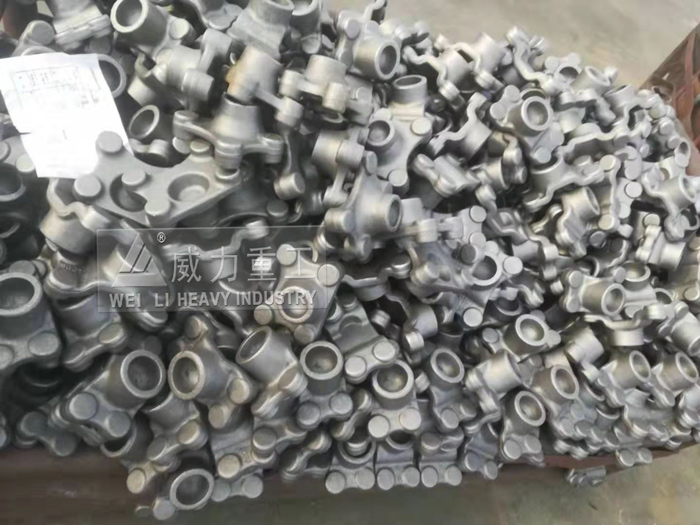 500噸液壓機(jī)加工萬向節(jié)成品