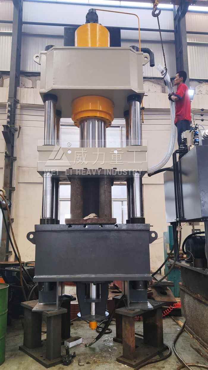 四柱液壓機安裝調試