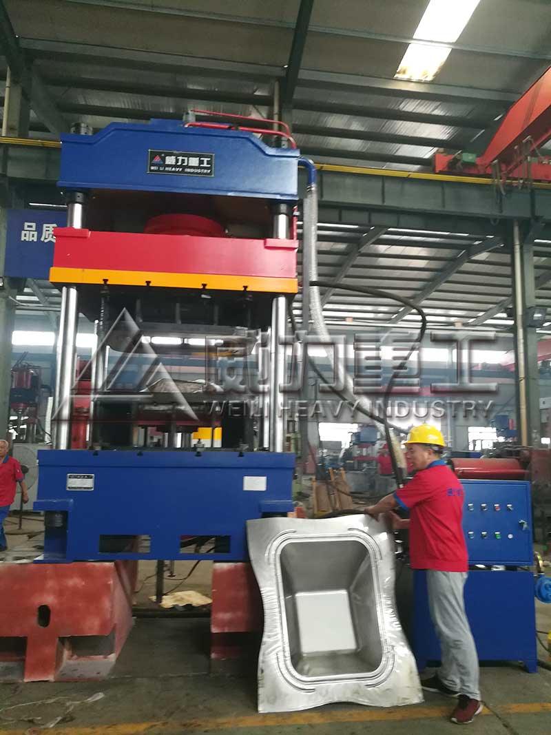 拉伸灰斗車專用四柱液壓機