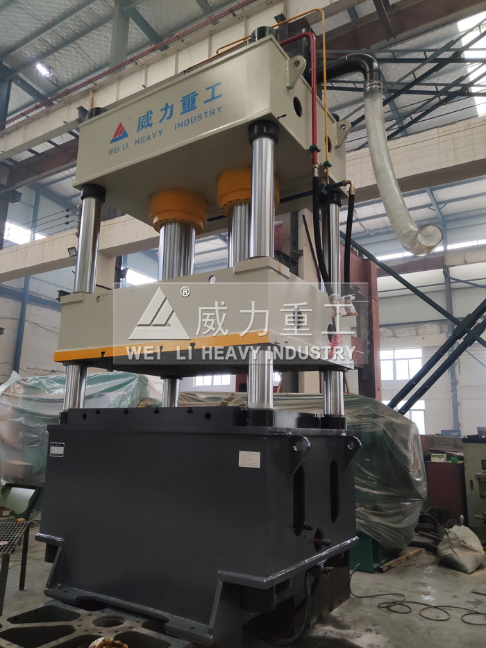 山東威力重工電池外殼液壓機(jī)