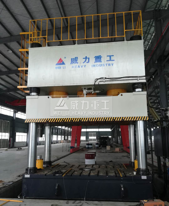 山東威力重工模壓濾板成型液壓機(jī)