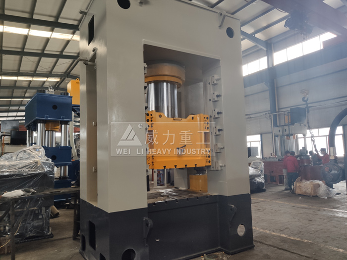 山東威力重工石墨烯導熱膜片平壓機